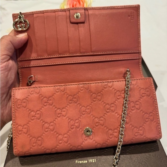 Authentic Gucci WOC (wallet on chain) bag with box - Picture 11 of 14